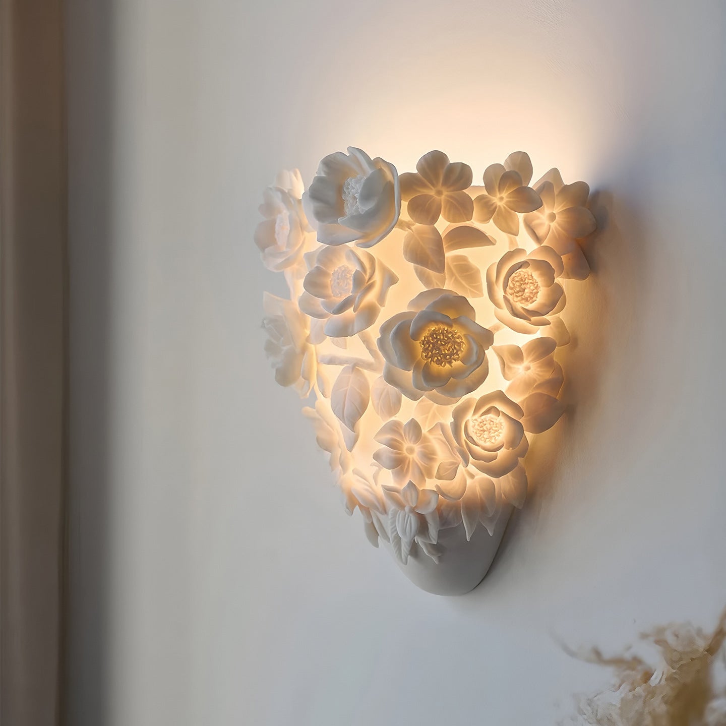 Ceramic Flower Wall Lamp | Elegant Floral Design for Home Decor