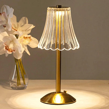 Vintage Table Lamp | Elegant Crystal Shade with Adjustable Lighting