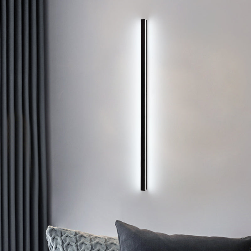 Minimalist LED Wall Lamp | Adjustable Warm-White Illumination