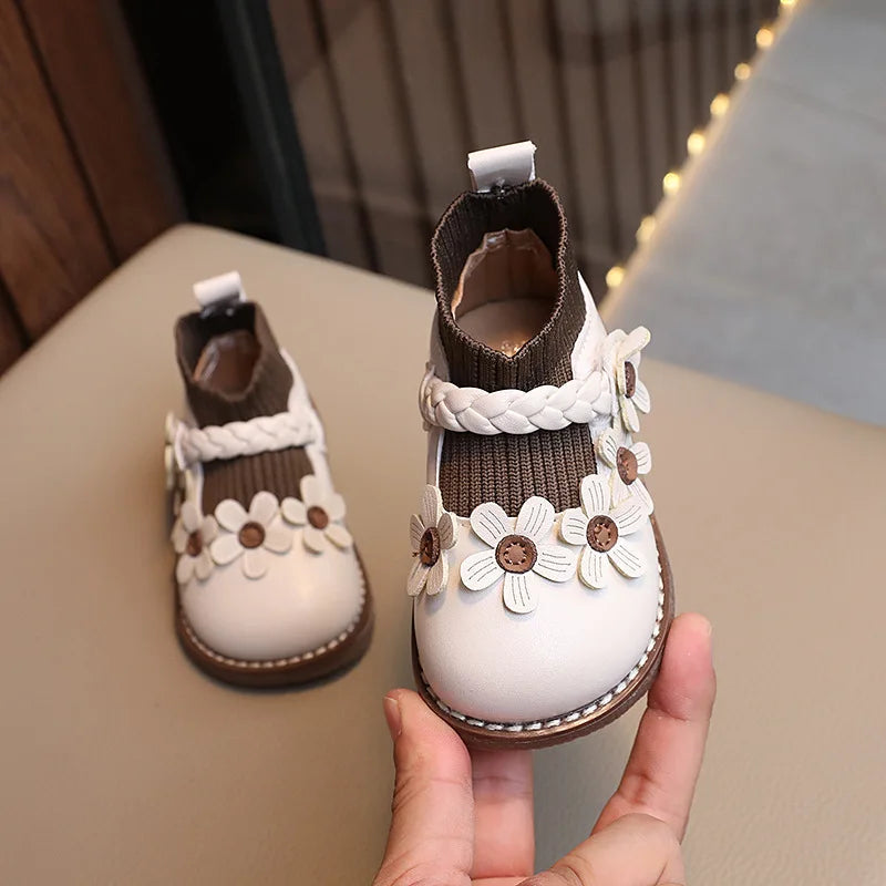 Floral Pattern Sneakers for Girls | Super Light and Comfy Design