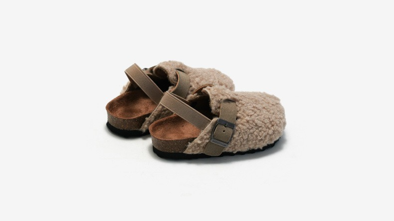 Kids' Sheep Wool Slip-Ons | Comfortable Beige/Brown Design