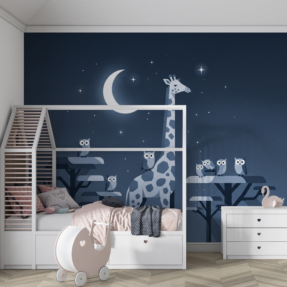 Animal mural wallpaper featuring giraffe and owls under starry sky for kids room by Kids-Mundo