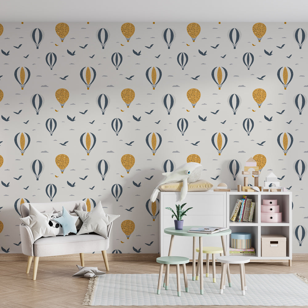Adventure themed hot air balloon mural wallpaper for inspiring kids playroom by Kids-Mundo