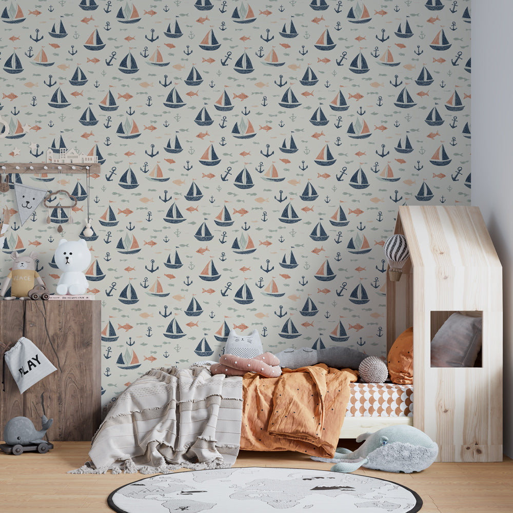 Nautical sailboat wallpaper creating coastal atmosphere in children's room by Kids-Mundo